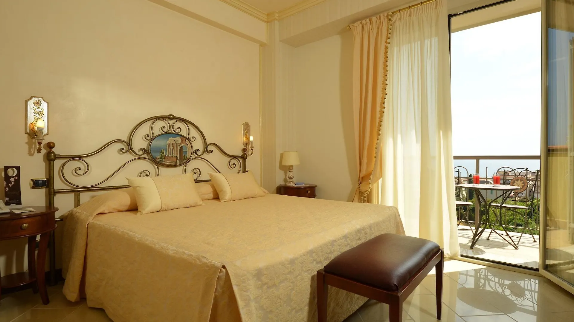 Art Hotel Diamond Naxos Taormina Giardini Naxos 4*,